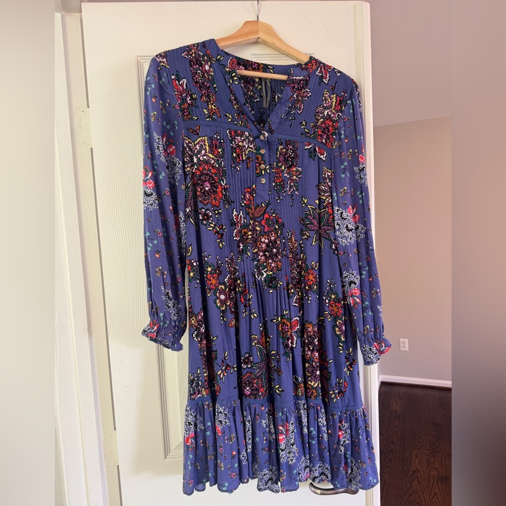 Anthropologie Floral Long Sleeve Midi Dress in Blue